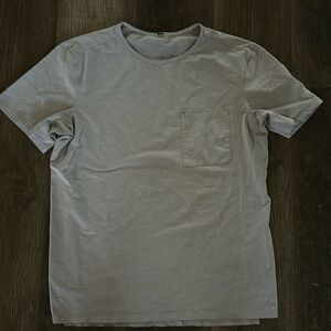 Lululemon chest pocket relaxed fit - small